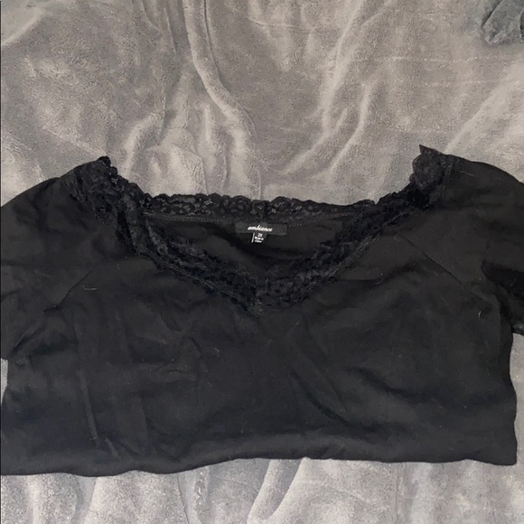 Plus black lace next tee, rue 21. - Picture 4 of 4